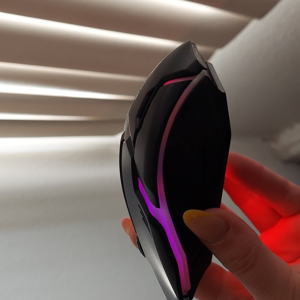 Light Up Computer Mouse - Picture 3 of 3